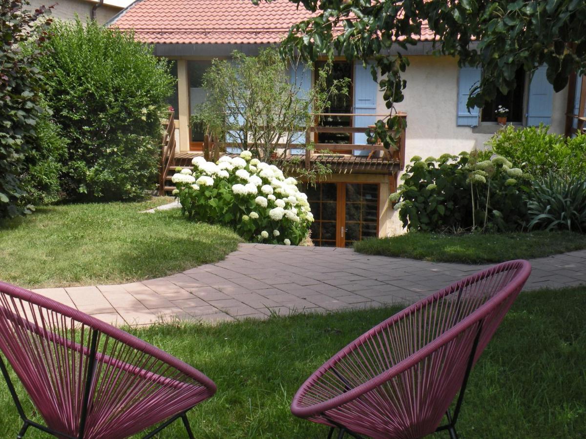 Le Pre Bed & Breakfast Juriens Exterior photo